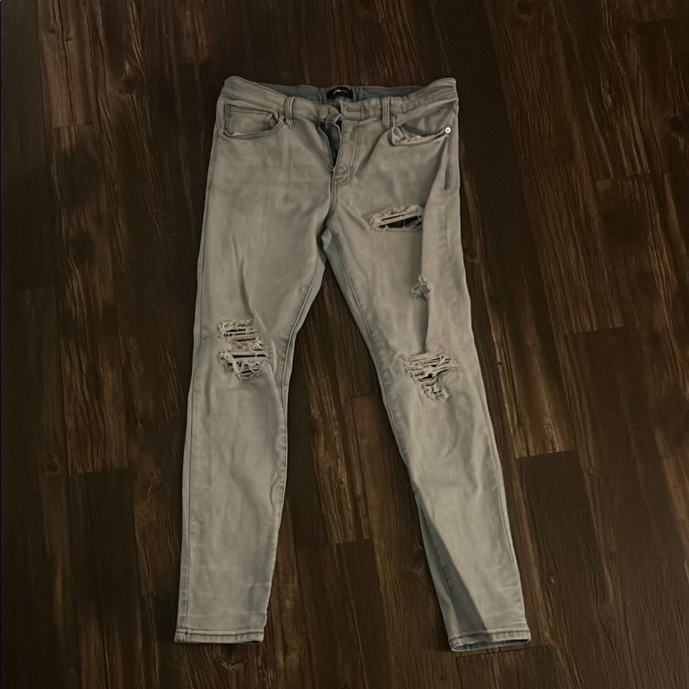 Distressed Gray Men’s Jeans